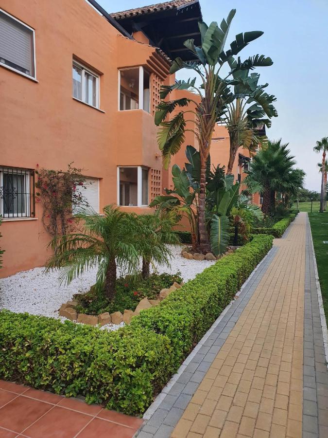 Casares Appart 2 Ch Dans Parc Tropical Avec Vue Sur Mer, Montagne Et Piscine Lägenhet Exteriör bild