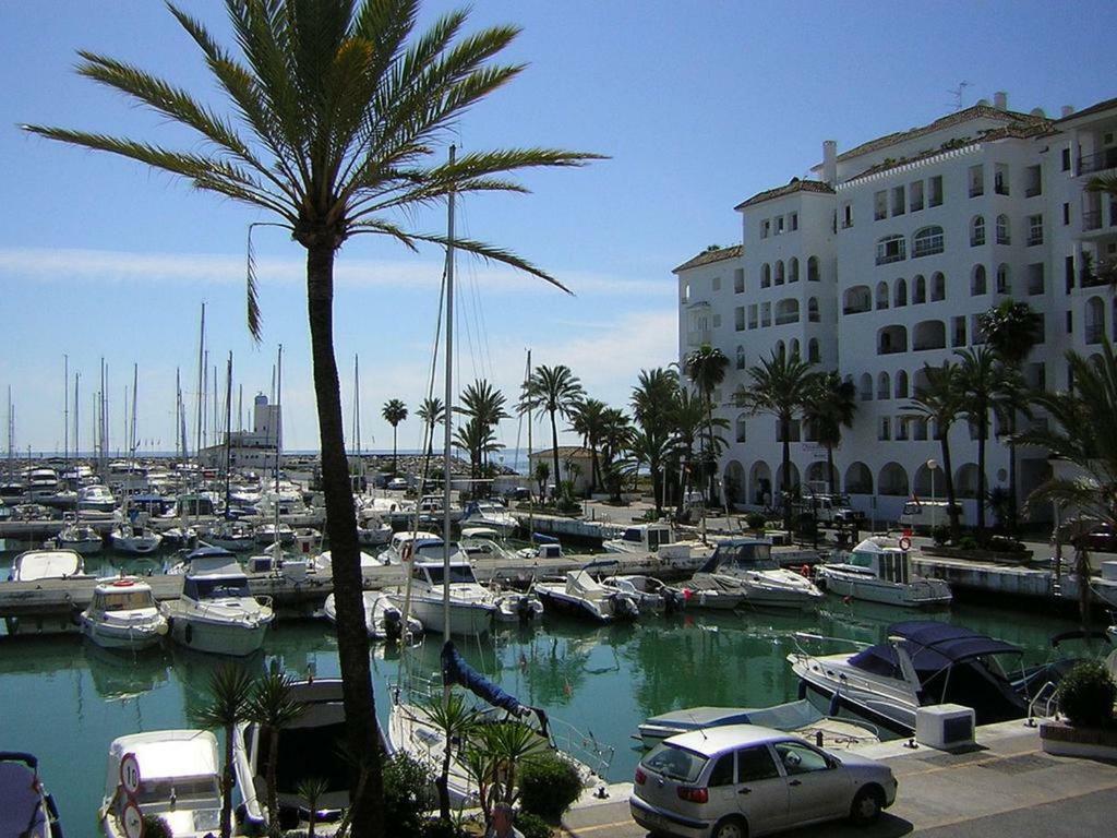 Casares Appart 2 Ch Dans Parc Tropical Avec Vue Sur Mer, Montagne Et Piscine Lägenhet Exteriör bild