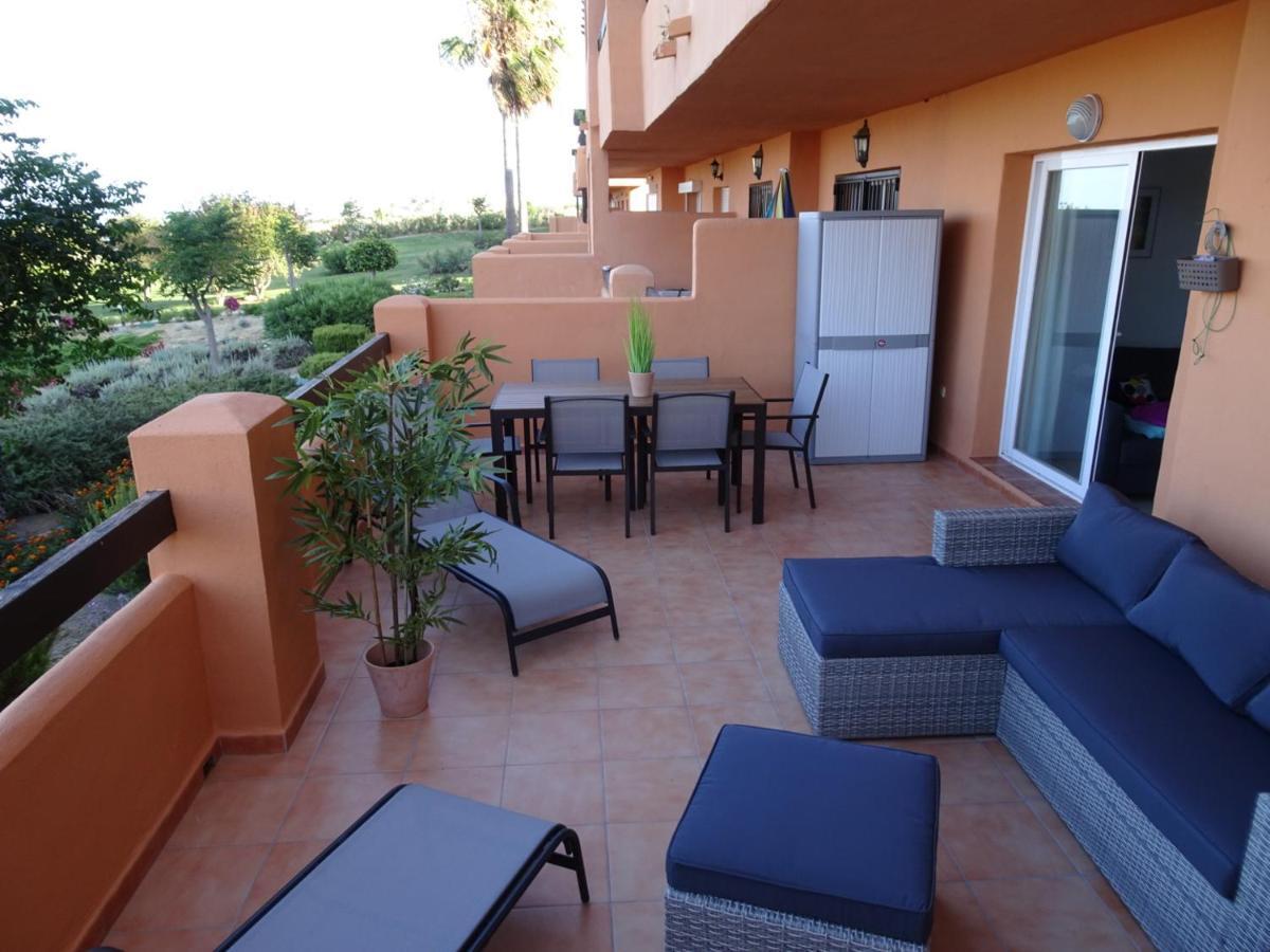 Casares Appart 2 Ch Dans Parc Tropical Avec Vue Sur Mer, Montagne Et Piscine Lägenhet Exteriör bild